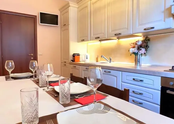 Bellaria Casa Indipendente-giardino Privato-parcheggio Privato-strategic Location 5 Terre-portofino Lägenhet *